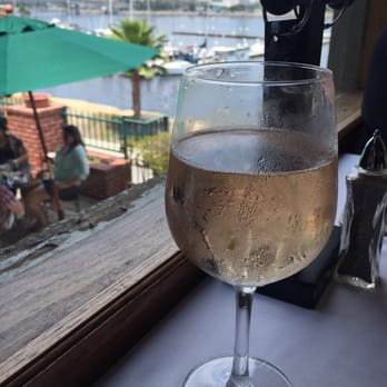 Reef on the Water - Bottomless champagne! - Seafood Near Me - Long Beach, California Reef on the Water - Bottomless champagne! - Seafood Near Me - Long Beach, California