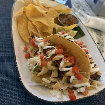 Tommy Bahama Store - Mahi Mahi tacos dinner - Men's Clothing Near Me - Winter Park, Florida Tommy Bahama Store - Mahi Mahi tacos dinner - Men's Clothing Near Me - Winter Park, Florida