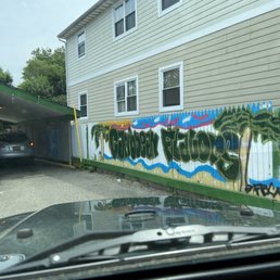 Pulling up and seeing the Island vibes Pulling up and seeing the Island vibes