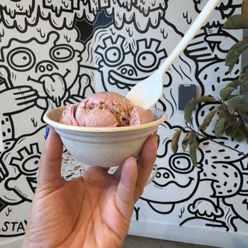 Stella Jean's Ice Cream - Strawberry oat crumble - Ice Cream & Frozen Yogurt Near Me - Costa Mesa, California Stella Jean's Ice Cream - Strawberry oat crumble - Ice Cream & Frozen Yogurt Near Me - Costa Mesa, California
