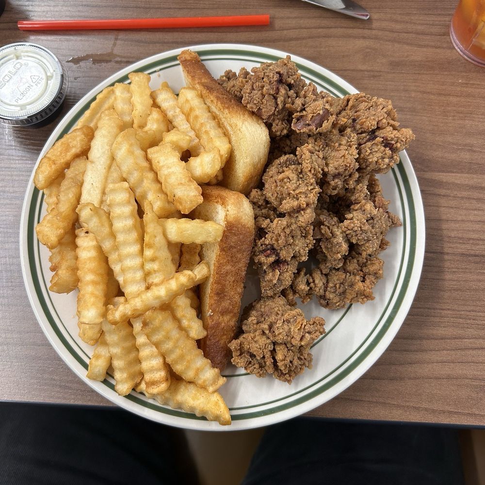 Greer Diner - Chicken livers! Quite the pile of crispy goodness. - Diners Near Me - Greer, South Carolina Greer Diner - Chicken livers! Quite the pile of crispy goodness. - Diners Near Me - Greer, South Carolina