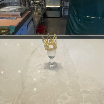 The Moniker - Cocktail Bars Near Me - St. Louis, Missouri