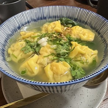 Kin Long Beach - Wonton Soup Large - Thai Near Me - Long Beach, California