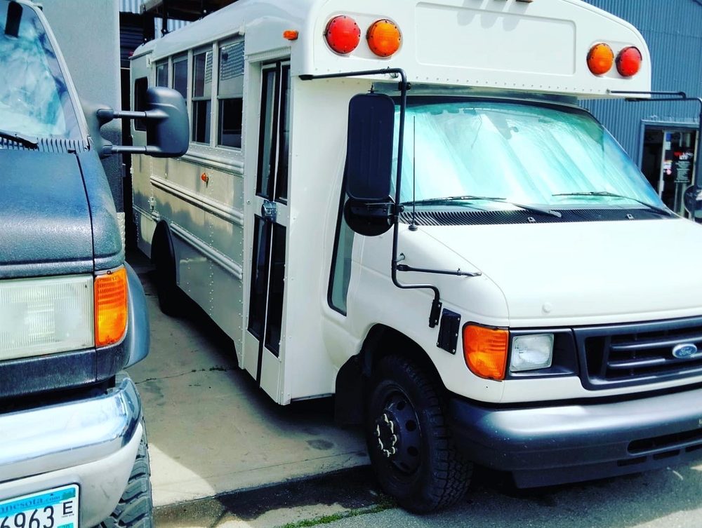 G&G AUTO BODY AND PAINT Updated July 2024 16 Photos 666 Enterpise