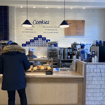 Levain Bakery - Bakeries Near Me - Chicago, Illinois Levain Bakery - Bakeries Near Me - Chicago, Illinois