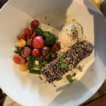 Yard House - Sesame-Crusted Ahi - Bars Near Me - Lakewood, Colorado Yard House - Sesame-Crusted Ahi - Bars Near Me - Lakewood, Colorado