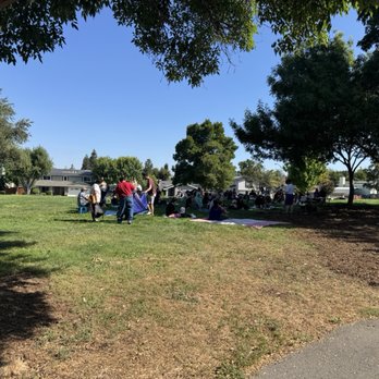 Tex Spruiell Park - Coming across story time group on a weekend - Parks Near Me - Livermore, California Tex Spruiell Park - Coming across story time group on a weekend - Parks Near Me - Livermore, California