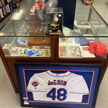 McNulty Sports Cards & Memorabilia - Souvenir Shops Near Me - Stuart, Florida McNulty Sports Cards & Memorabilia - Souvenir Shops Near Me - Stuart, Florida