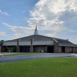 Hoover Crescent Islamic Center - HCIC - Street side