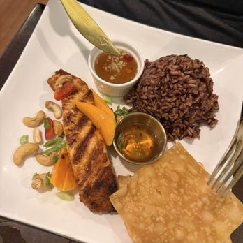 Rocharin Thai Bistro - Mango tango salmon (brown rice) - Thai Near Me - Seal Beach, California