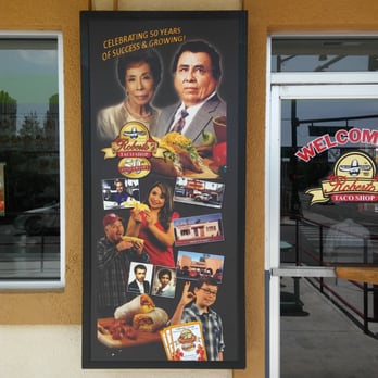 Roberto's Taco Shop - Pretty Neat! - Mexican Near Me - Reno, Nevada