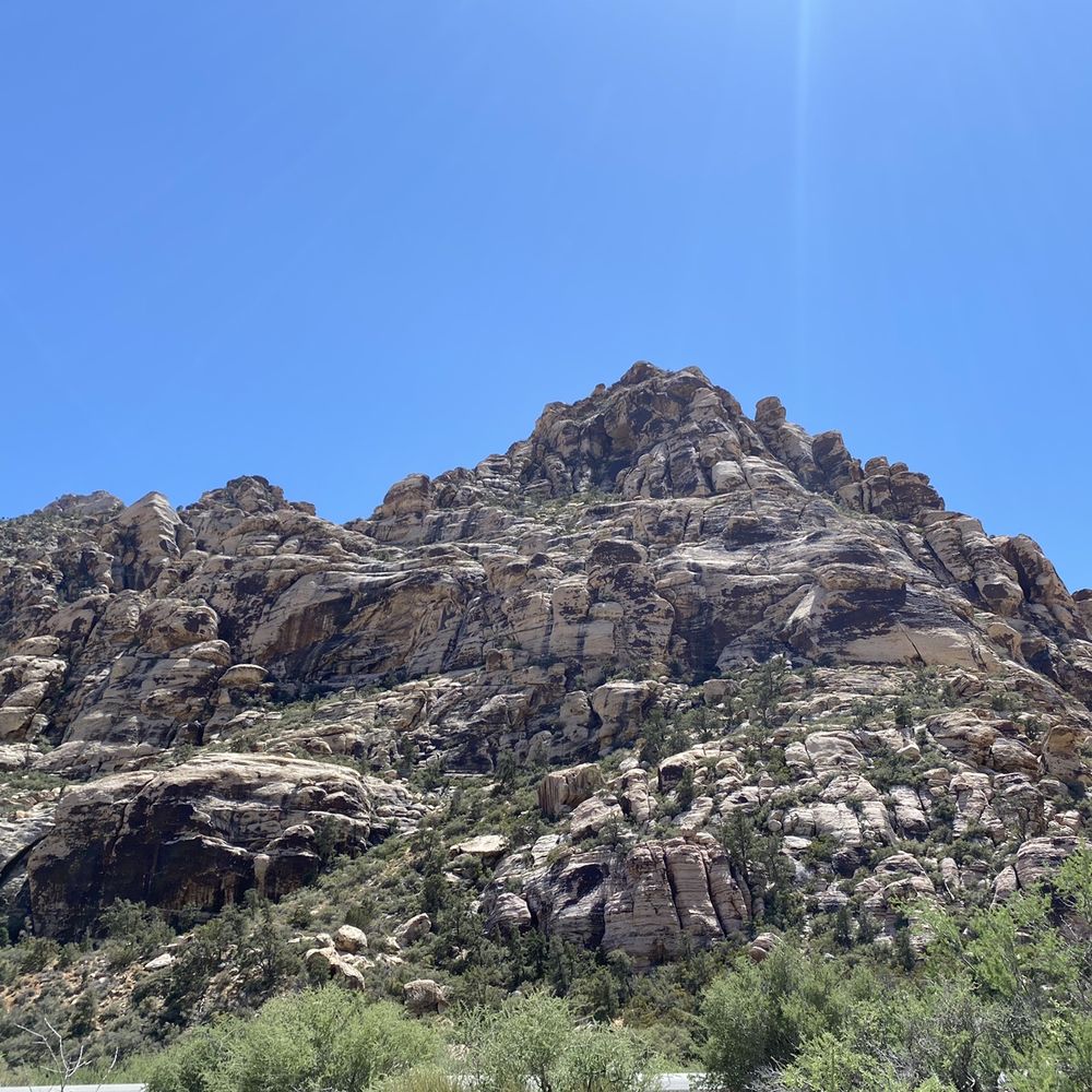 High mid afternoon sun at Willow Springs Loop near Las Vegas, NV 6/8/21 High mid afternoon sun at Willow Springs Loop near Las Vegas, NV 6/8/21