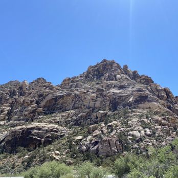 Willow Springs Loop - High mid afternoon sun at Willow Springs Loop near Las Vegas, NV 6/8/21 - Hiking Near Me - Las Vegas, Nevada