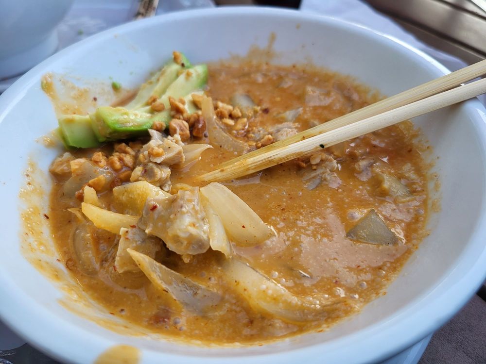 Mama Ning's Thai Logo