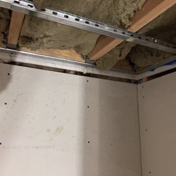 Setter - Gaps between walls/ceilings - Roofing Near Me - Redwood City, California Setter - Gaps between walls/ceilings - Roofing Near Me - Redwood City, California