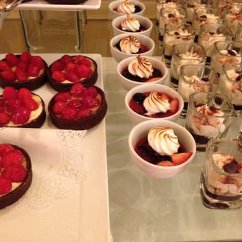 Le Fontainebleau - Another dessert table - French Near Me - San Diego, California
