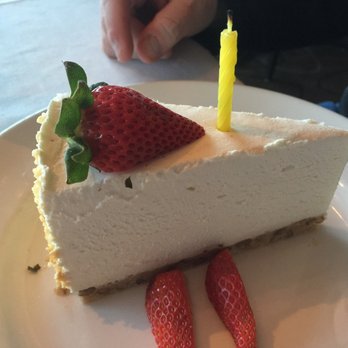 Del Frisco's Double Eagle Steakhouse - Strawberry cheesecake - Seafood Near Me - Boston, Massachusetts