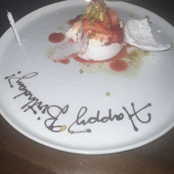 Restaurant Josephine - Strawberry pavlova - French Near Me - Auburn, California Restaurant Josephine - Strawberry pavlova - French Near Me - Auburn, California