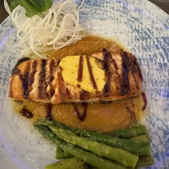 Inka's - Salmon - Wine Bars Near Me - Syracuse, New York