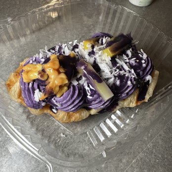 Koco Korean Fried Chicken & Croffles - Halo-Halo Croffle!!! My FAV - Korean Near Me - Virginia Beach, Virginia