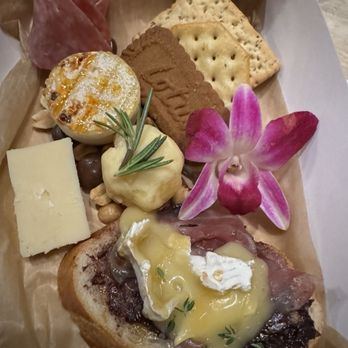 Quantum Leap Winery - Charcuterie - Party & Event Planning Near Me - Orlando, Florida