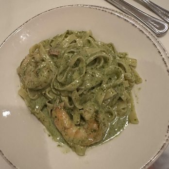 Carmine's - Fettucine Al Pesto con Gameroni - Italian Near Me - Bellevue, Washington