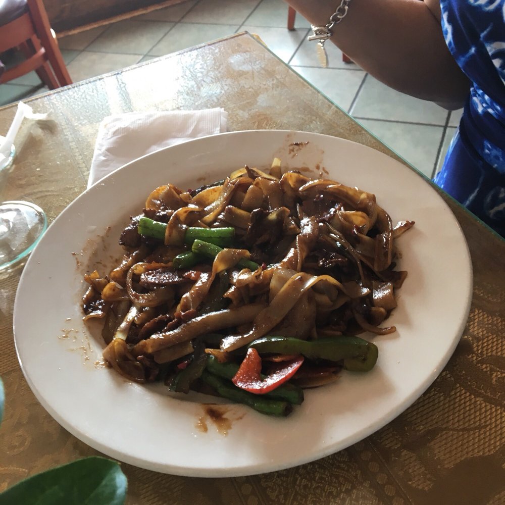 Manee Thai Restaurant - Drunken noodle - Thai Near Me - Ballwin, Missouri Manee Thai Restaurant - Drunken noodle - Thai Near Me - Ballwin, Missouri