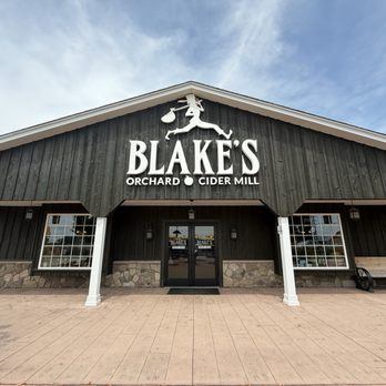 Blake's Orchard & Cider Mill - Fruits & Veggies Near Me - Armada, Michigan Blake's Orchard & Cider Mill - Fruits & Veggies Near Me - Armada, Michigan