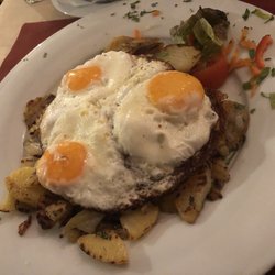 Kupferkanne Gaststätte - Bratkartoffeln mit Spiegelei