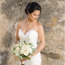 Our gorgeous bride
Hair and makeup by Alix Mane