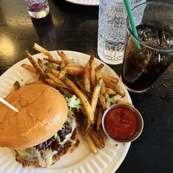 Blind Pig - Renegade Burger with truffle fries - Salad Near Me - Carlton, Oregon