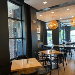 Cafe Patachou - Interior