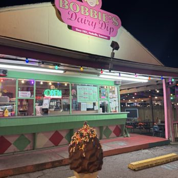 Bobbie's Dairy Dip - Ice Cream & Frozen Yogurt Near Me - Nashville, Tennessee