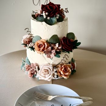 Baking Spirits Bright - Custom Cakes Near Me