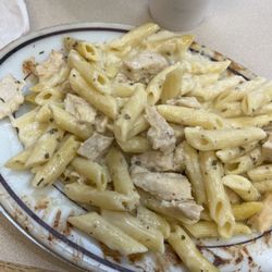 Pizza Bella - Chicken Alfredo