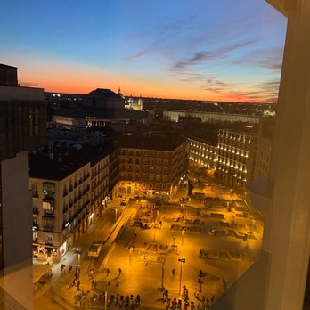 Aloft Madrid Gran Via - Hotels Near Me - Madrid, M