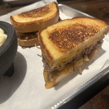 The Lodge Eatery and Pub - Patty melt - Pubs Near Me - Jenks, Oklahoma The Lodge Eatery and Pub - Patty melt - Pubs Near Me - Jenks, Oklahoma