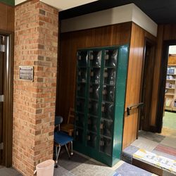 Mulberry Thrill - Conference room to the left, lockers for your valuables, and (what?) a little library? This is where I found my awesome Marietta t-shirt