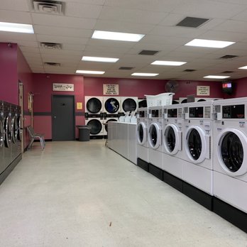 Business Park Coin Laundry - Laundromat - Laundromat Near Me - Sevierville, Tennessee