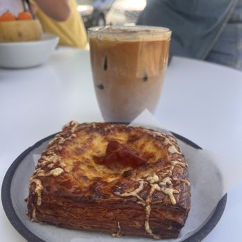 Destroyer - Ube Lavender Latte, Ham & Cheese Danish - New American Near Me - Culver City, California Destroyer - Ube Lavender Latte, Ham & Cheese Danish - New American Near Me - Culver City, California