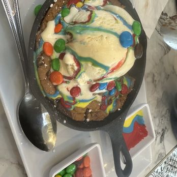 Sugar Factory - Cookie Skillet - Desserts Near Me - Jacksonville, Florida