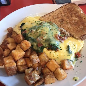 The Egg Bistro - The Oceanfront Omelet (Crabcake, spinach, tomatoes, & garlic) - Breakfast & Brunch Near Me - Virginia Beach, Virginia