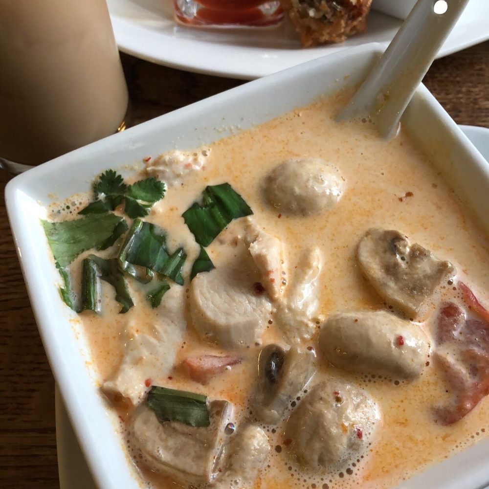 Alom Dee - Thai Tea, Tom Kah Soup and Vietnamese Spring Roll - Thai Near Me - Ramstein-Miesenbach, RP
