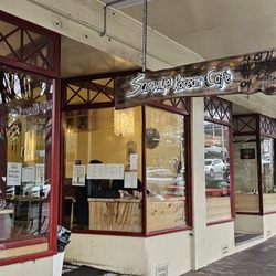 Sanwiye Korean Cafe