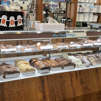 Kilwins - Chocolatiers & Shops Near Me - Delray Beach, Florida