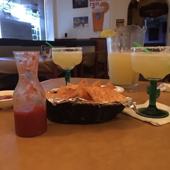 Acapulco Restaurant & Lounge - Chips and Salsa to start with drinks! - Mexican Near Me - Saint Ann, Missouri Acapulco Restaurant & Lounge - Chips and Salsa to start with drinks! - Mexican Near Me - Saint Ann, Missouri