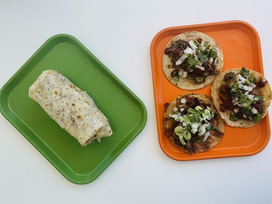 Gogo’s Tacos by null