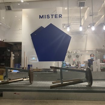 Mister - Ice Cream & Frozen Yogurt Near Me - Vancouver, British Columbia