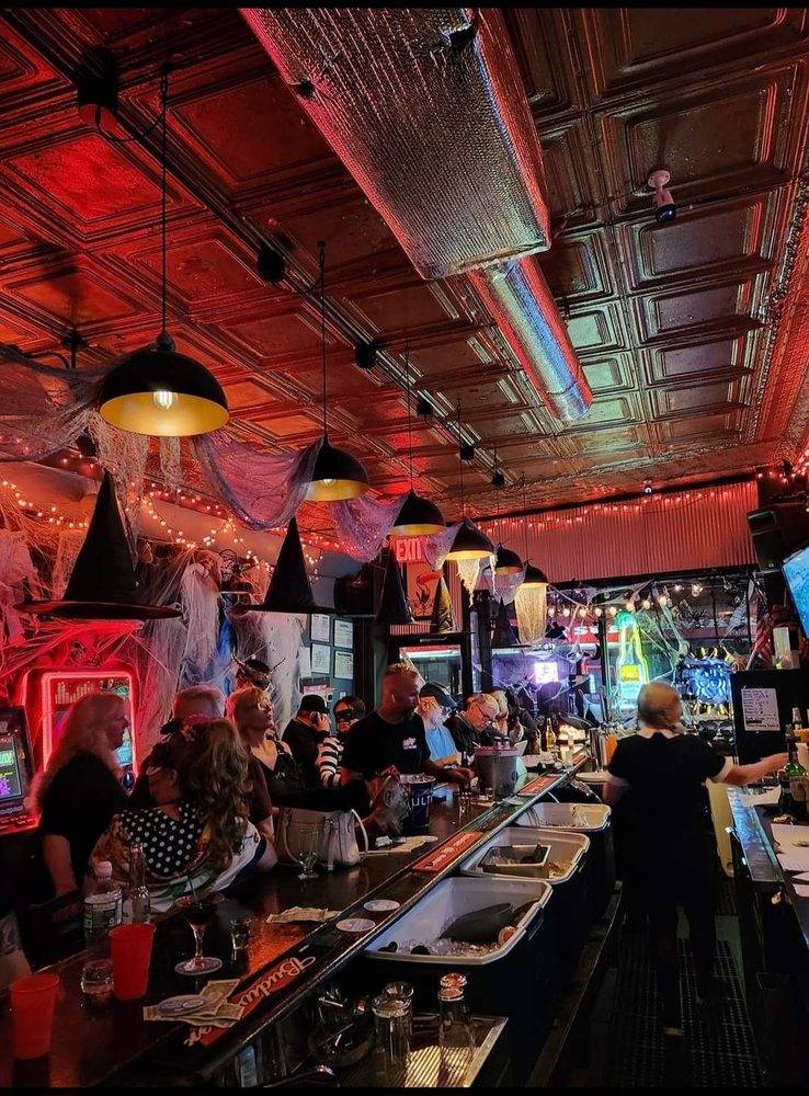 Mike's Tavern Image