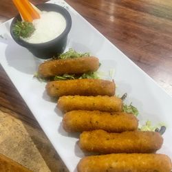 The General's Sports Bar - Mozzarella Sticks